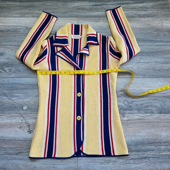 Hank Imports British Crown Colony Cardigan - Picture 11 of 13